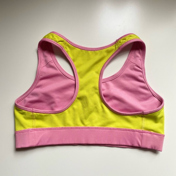 ⭐️SOLD⭐️Reversible Nike Sports Bra - Picture 4 of 5